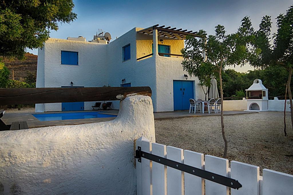 Votsalo Villa ポモス 部屋 写真